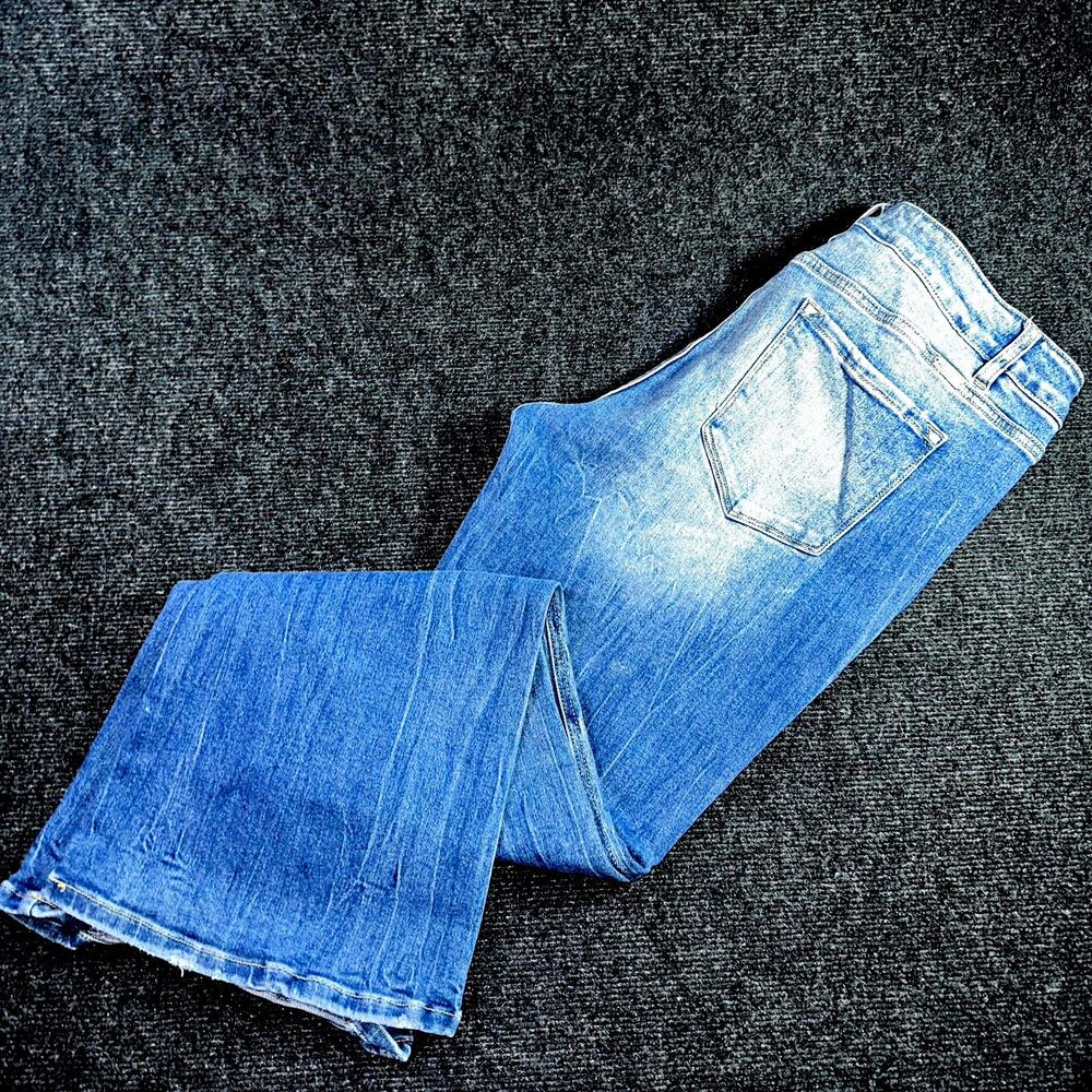 Kancan Signature Jeans Womens Size 32 Mid Rise Button Fly Flare Blue Denim